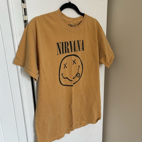 Vintage Nirvana band tee - Picture 2 of 5